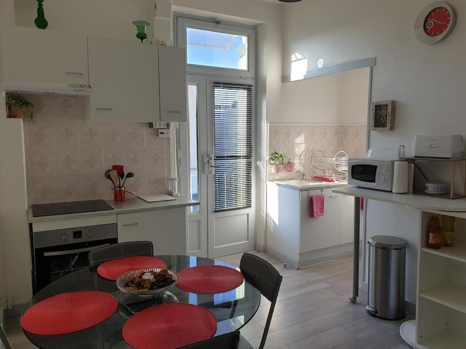 Appartement Duplexe De 1 A 4 Chambres Privees Dans Maison Le Teil Экстерьер фото